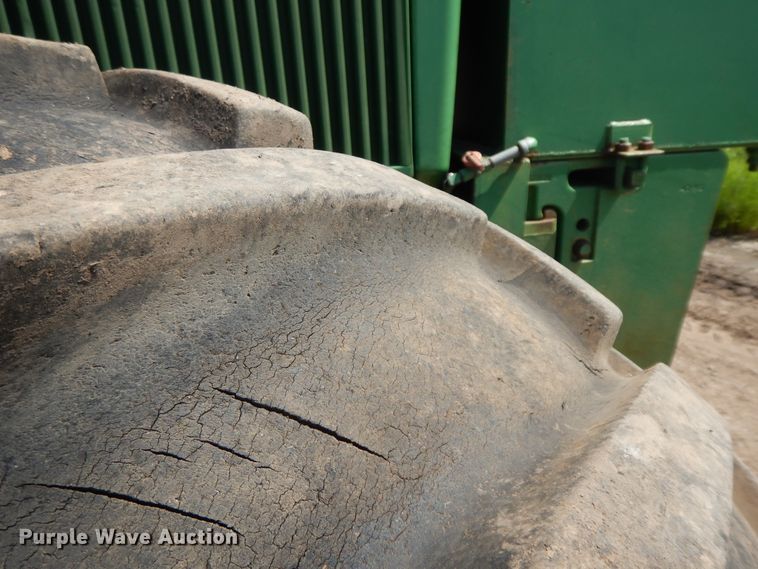 image for item HP9584 1989 John Deere 4955  MFWD tractor