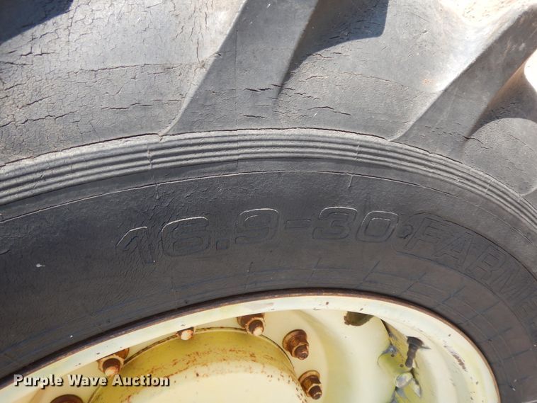 image for item HP9584 1989 John Deere 4955  MFWD tractor