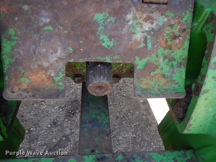 image for item HP9584 1989 John Deere 4955  MFWD tractor