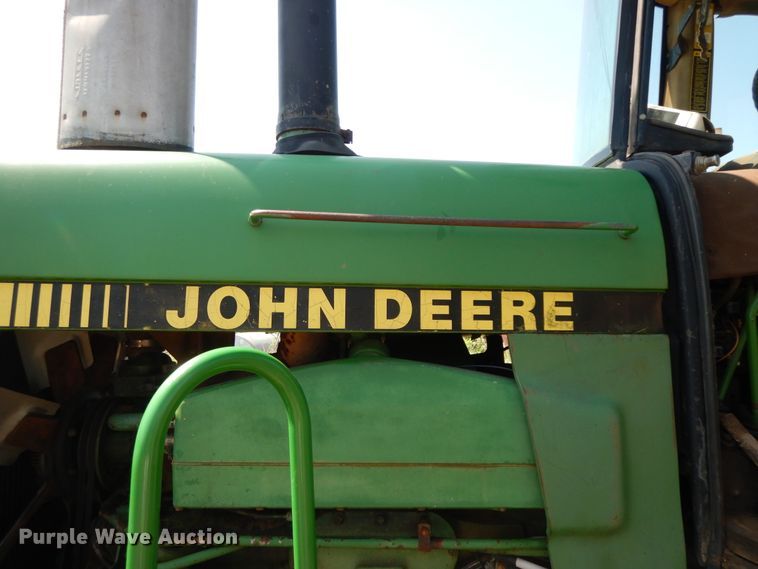 image for item HP9584 1989 John Deere 4955  MFWD tractor