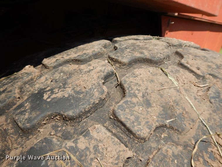 image for item HP9585 1998 Case IH 8590  large square baler