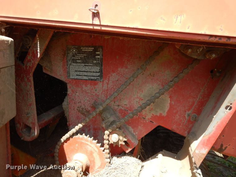 image for item HP9585 1998 Case IH 8590  large square baler