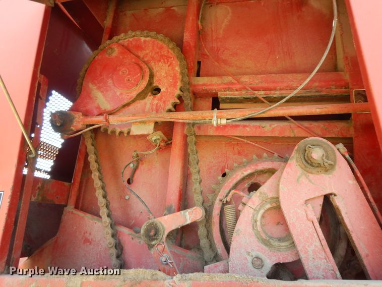 image for item HP9585 1998 Case IH 8590  large square baler