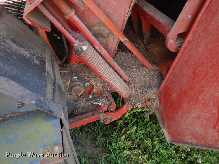 image for item HP9585 1998 Case IH 8590  large square baler