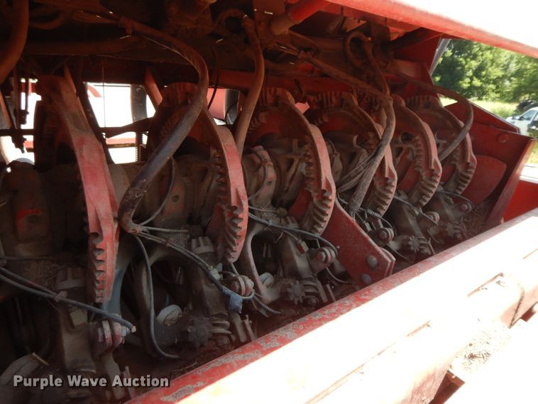 image for item HP9585 1998 Case IH 8590  large square baler