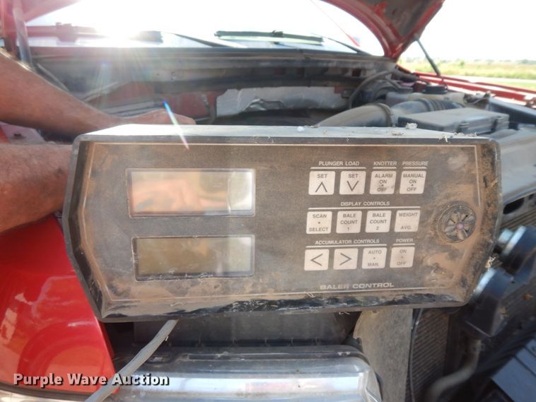 image for item HP9585 1998 Case IH 8590  large square baler