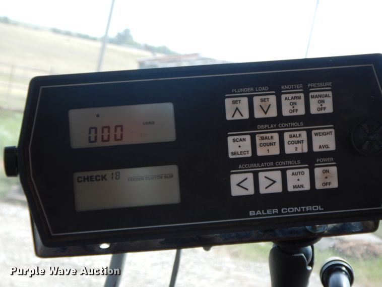 image for item HP9630 2003 Hesston 4760  large square baler