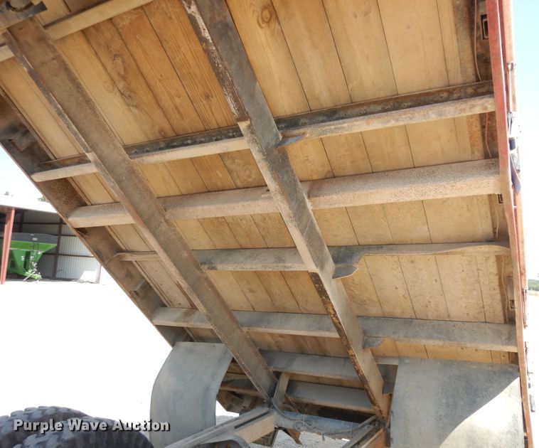 image for item ID9974 1976 Chevrolet  grain truck