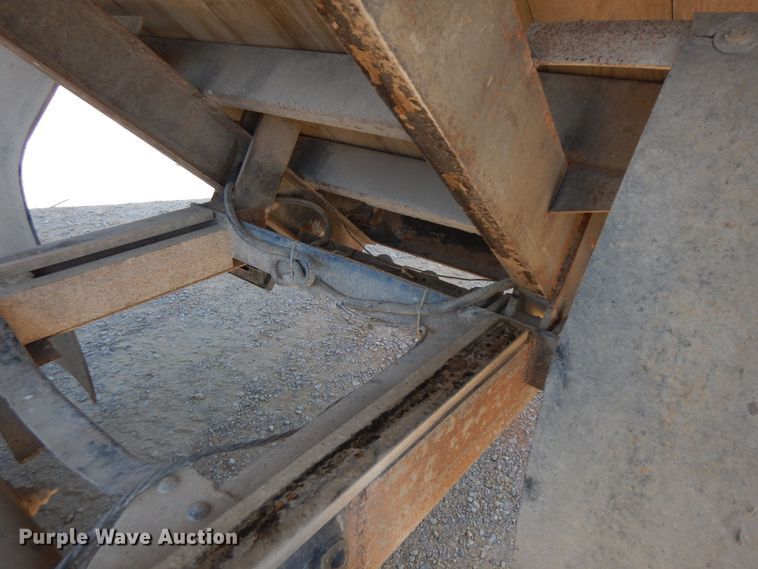 image for item ID9974 1976 Chevrolet  grain truck