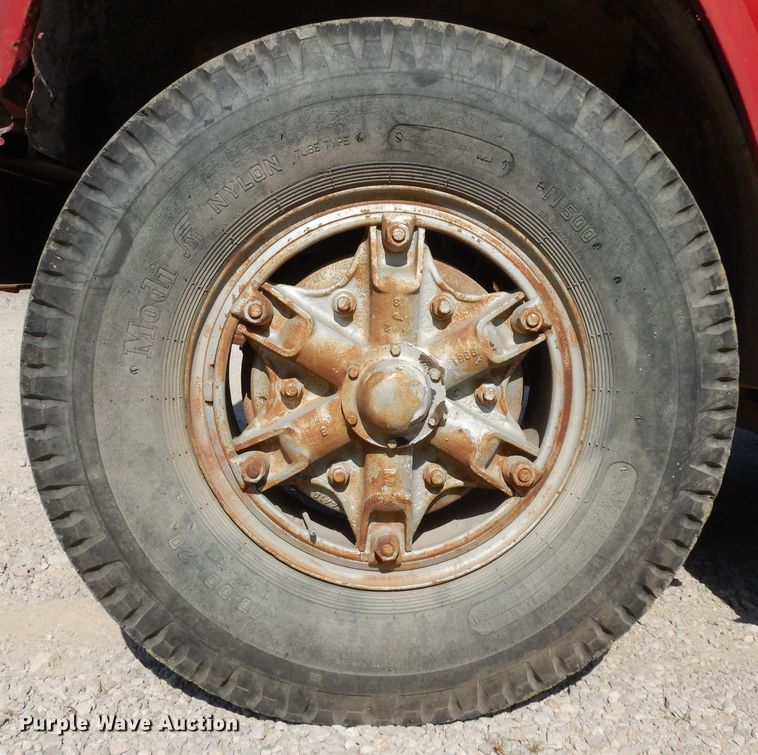 image for item ID9974 1976 Chevrolet  grain truck