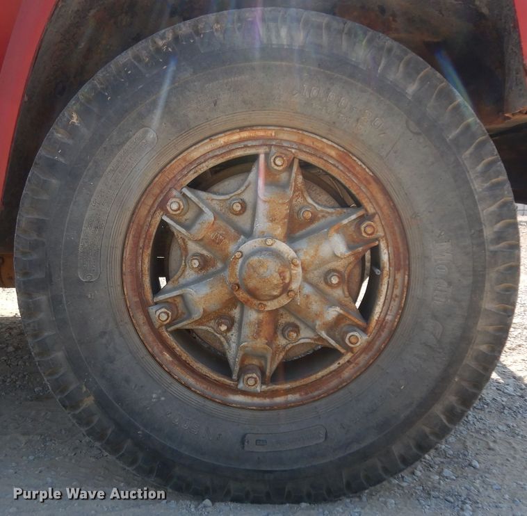 image for item ID9974 1976 Chevrolet  grain truck
