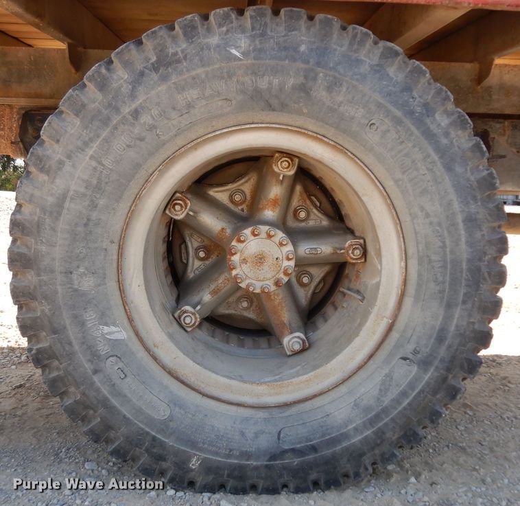 image for item ID9974 1976 Chevrolet  grain truck