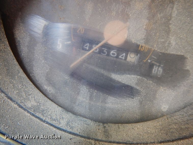 image for item ID9976 1982 GMC C7500  grain truck