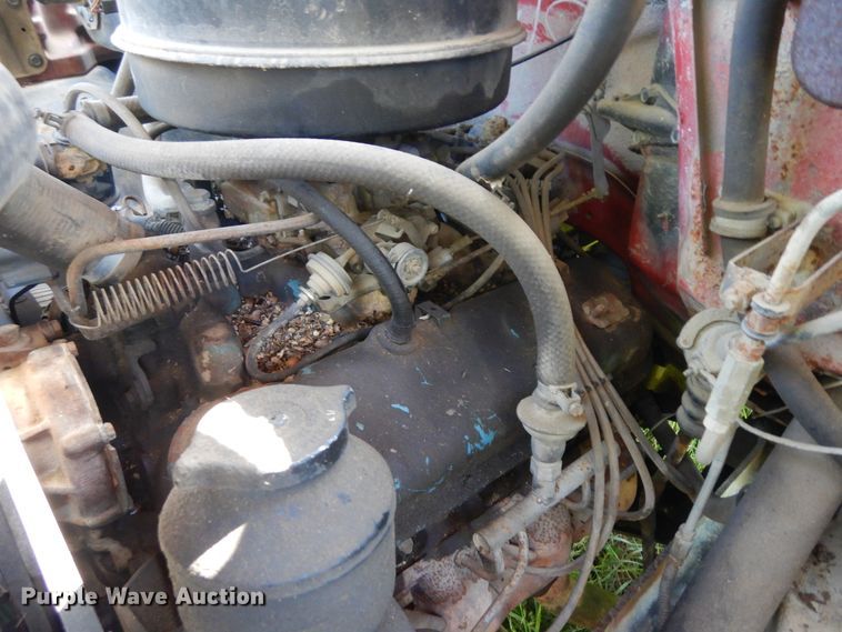 image for item ID9976 1982 GMC C7500  grain truck