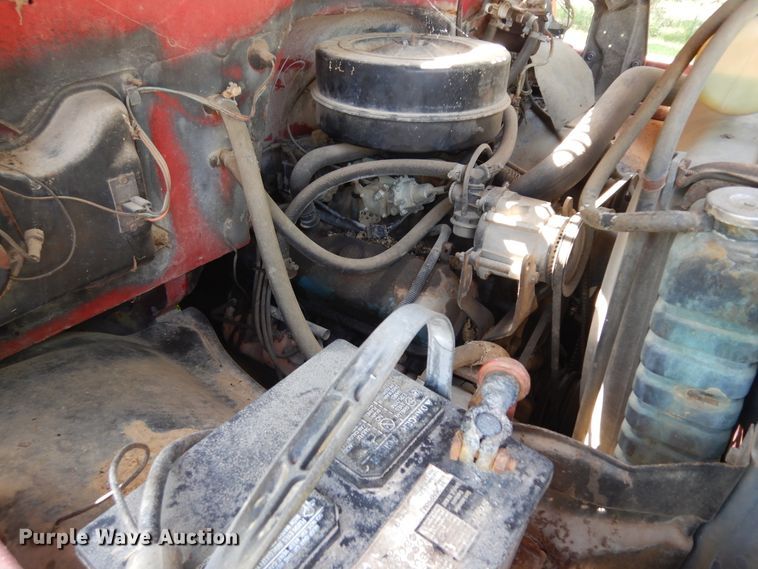 image for item ID9976 1982 GMC C7500  grain truck