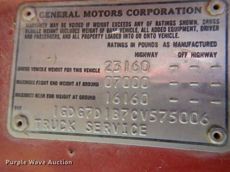 image for item ID9976 1982 GMC C7500  grain truck