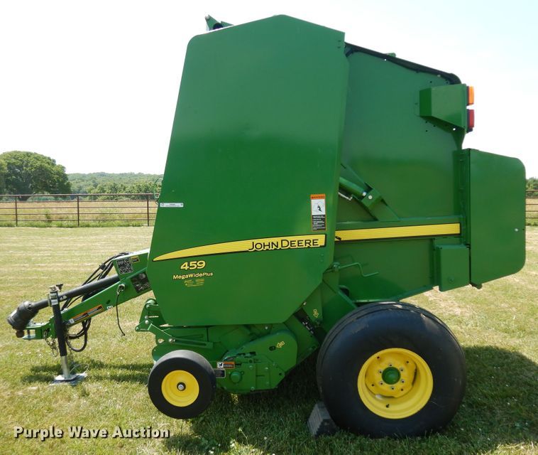 image for item ID9986 2014 John Deere 459  round baler