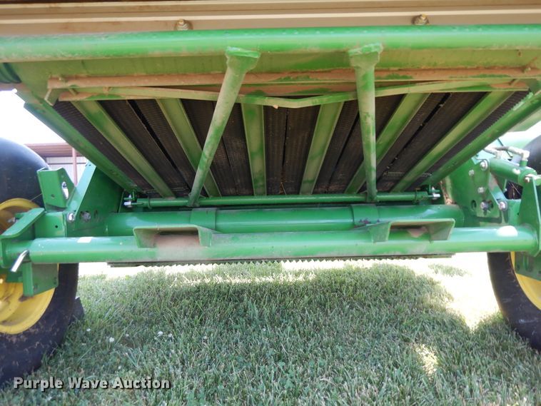 image for item ID9986 2014 John Deere 459  round baler
