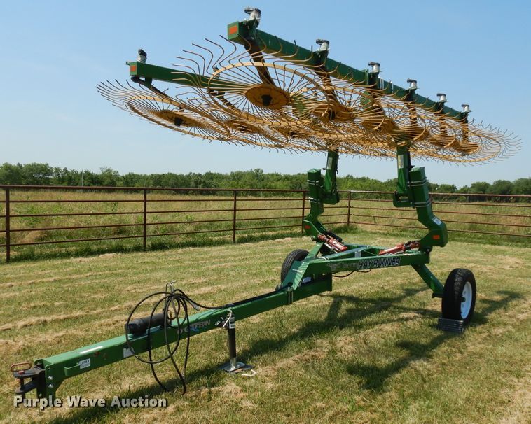 image for item ID9987 Ogden Hybrid HayRunner hay rake