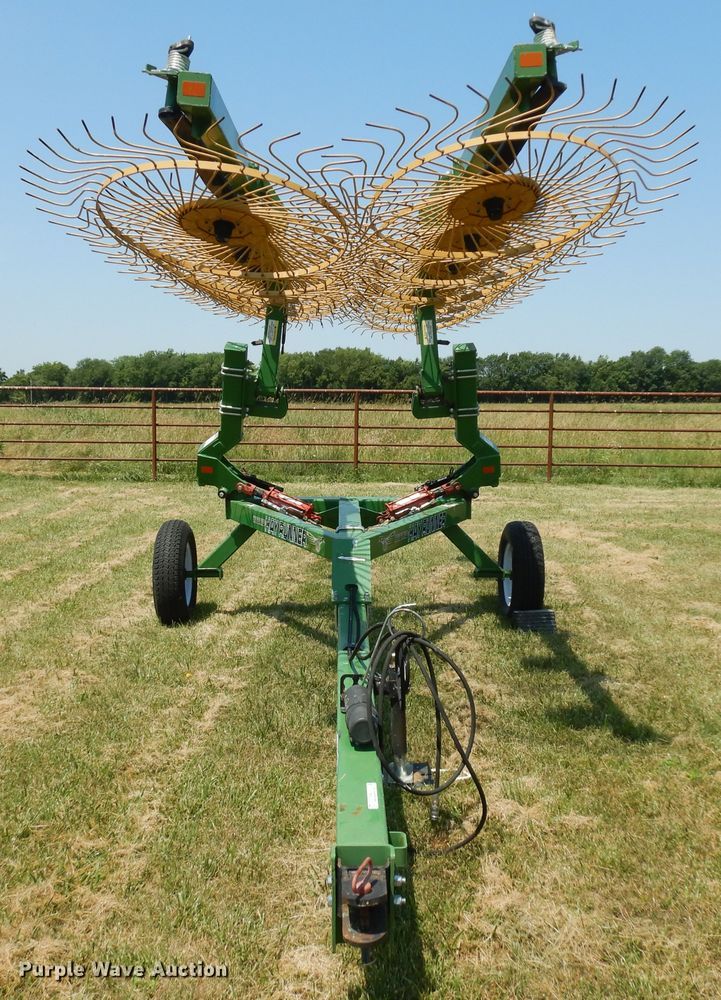 image for item ID9987 Ogden Hybrid HayRunner hay rake