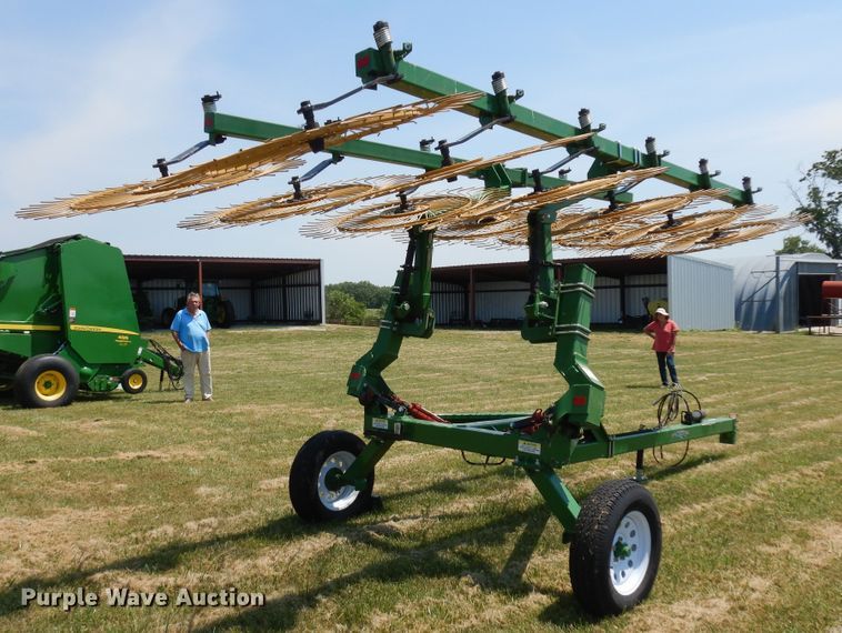 image for item ID9987 Ogden Hybrid HayRunner hay rake