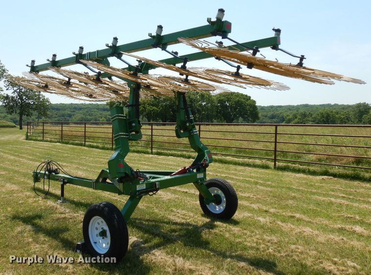 image for item ID9987 Ogden Hybrid HayRunner hay rake