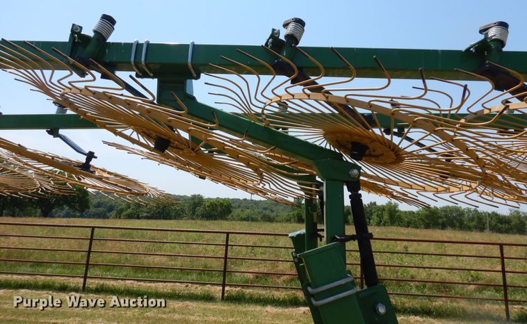 image for item ID9987 Ogden Hybrid HayRunner hay rake