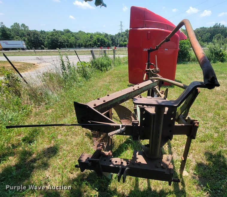image for item IF9877 Oliver 565  four bottom plow