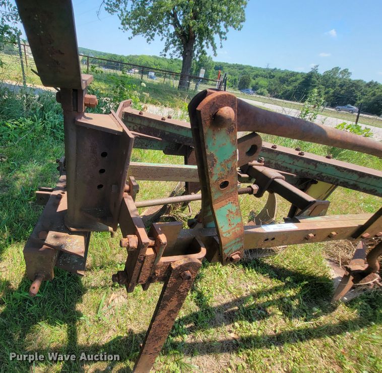 image for item IF9877 Oliver 565  four bottom plow