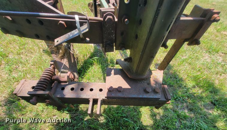 image for item IF9877 Oliver 565  four bottom plow