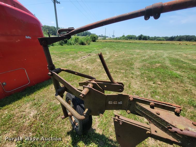 image for item IF9877 Oliver 565  four bottom plow