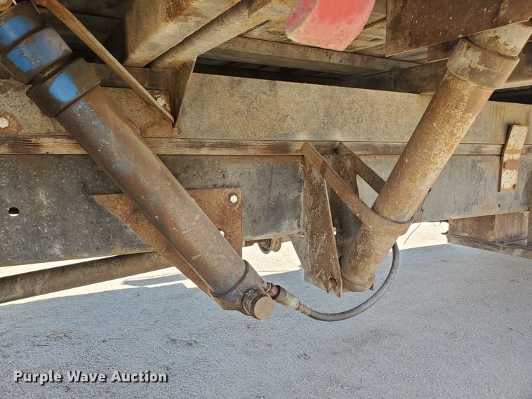 image for item IH9273 1972 Chevrolet C50  grain truck