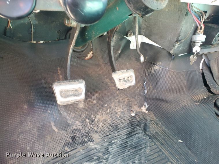 image for item IH9273 1972 Chevrolet C50  grain truck