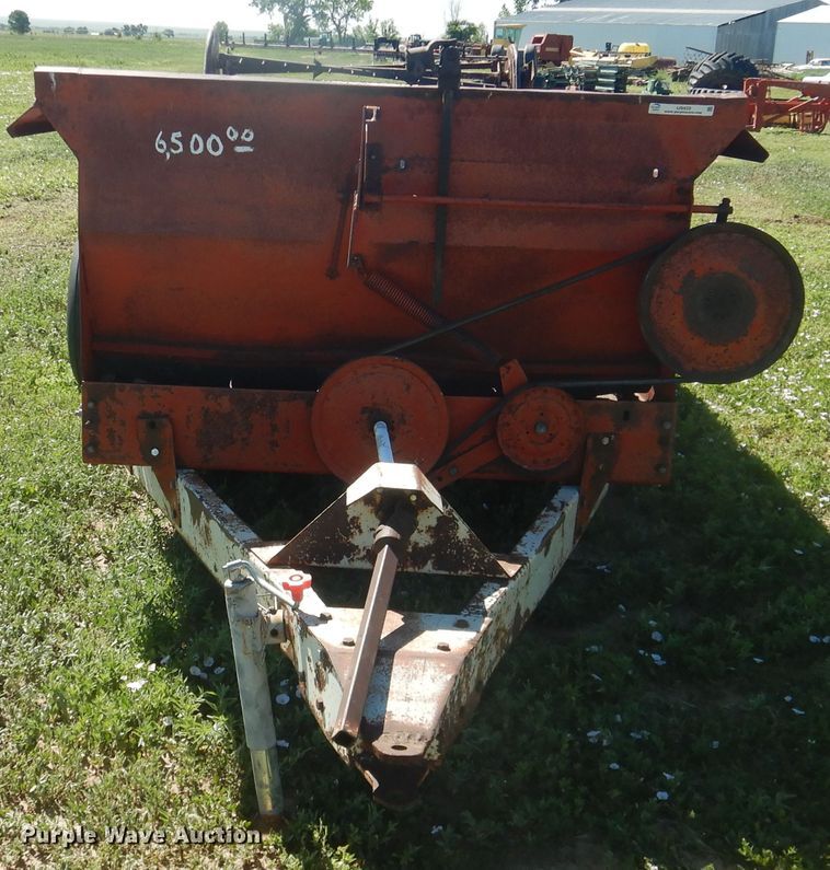 image for item IJ9429 Cobey 3400A  manure spreader