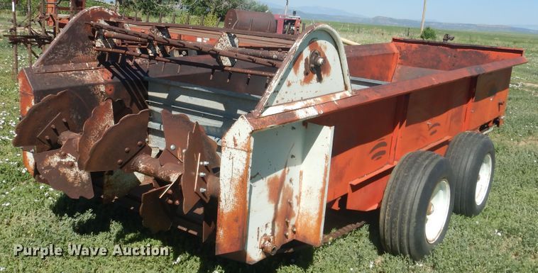 image for item IJ9429 Cobey 3400A  manure spreader