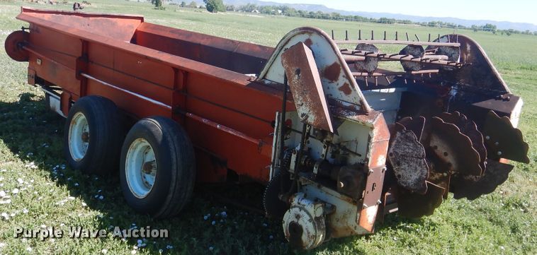 image for item IJ9429 Cobey 3400A  manure spreader