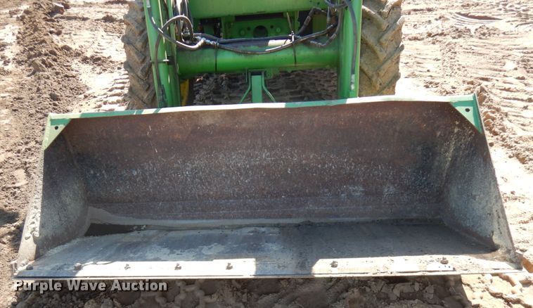 image for item IL9824 1998 John Deere 6410  MFWD tractor