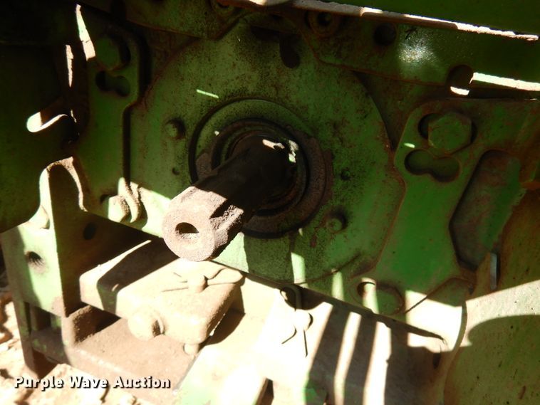 image for item IL9824 1998 John Deere 6410  MFWD tractor