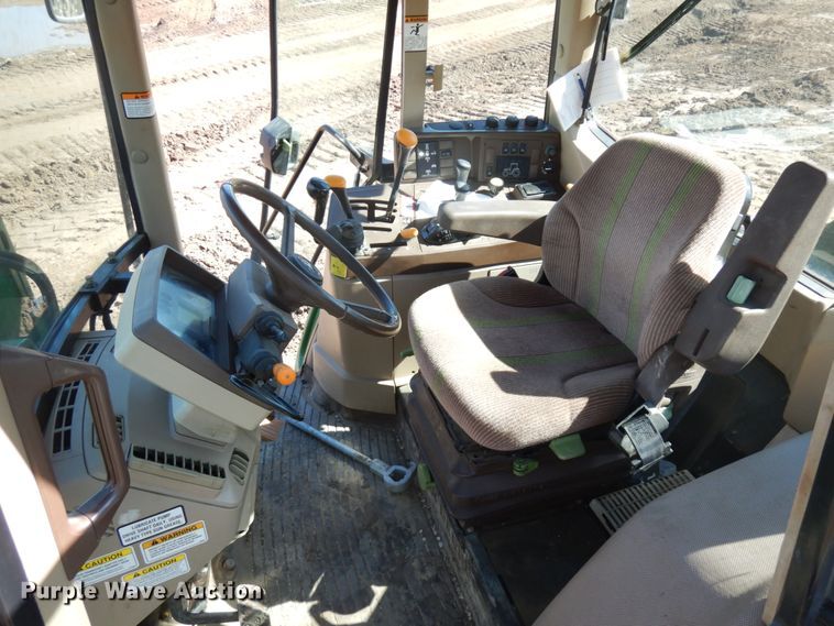 image for item IL9824 1998 John Deere 6410  MFWD tractor