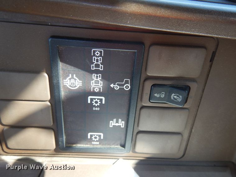 image for item IL9824 1998 John Deere 6410  MFWD tractor