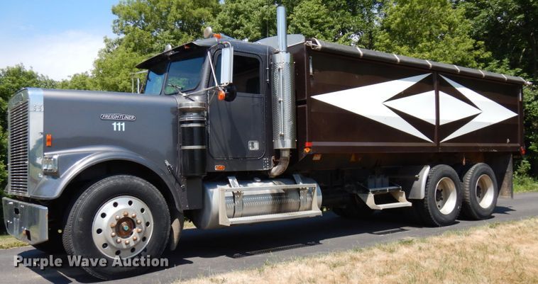 image for item IL9846 1985 Freightliner  grain truck