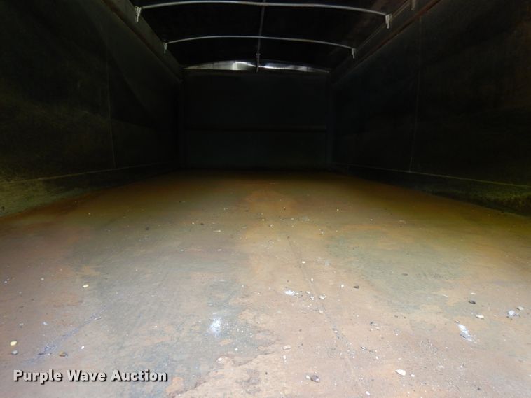 image for item IL9846 1985 Freightliner  grain truck