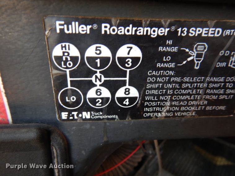 image for item IL9846 1985 Freightliner  grain truck