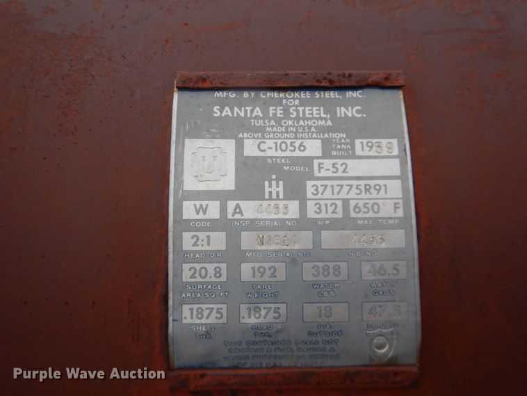 image for item IP9496 Farmall 560  tractor