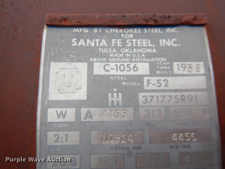 image for item IP9496 Farmall 560  tractor