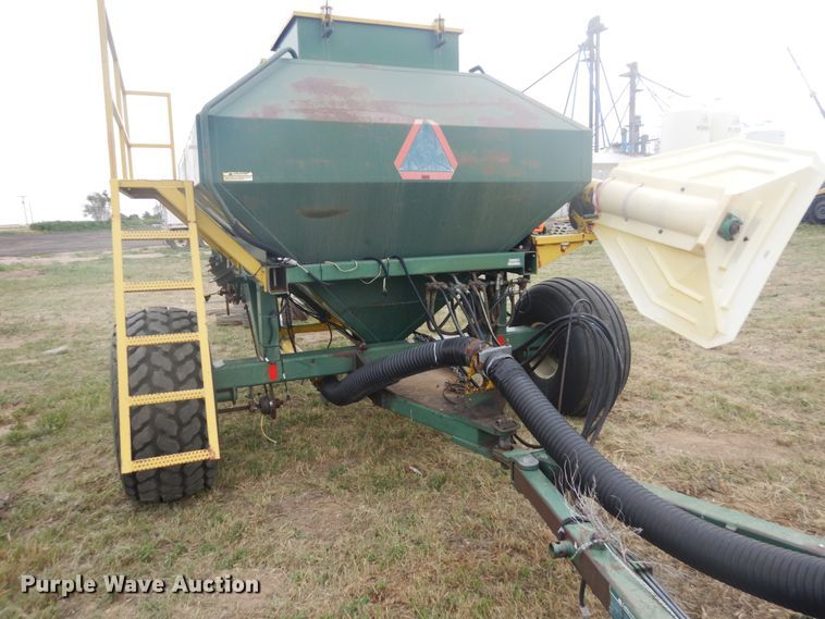 image for item IP9497 New Noble 210  air seeder