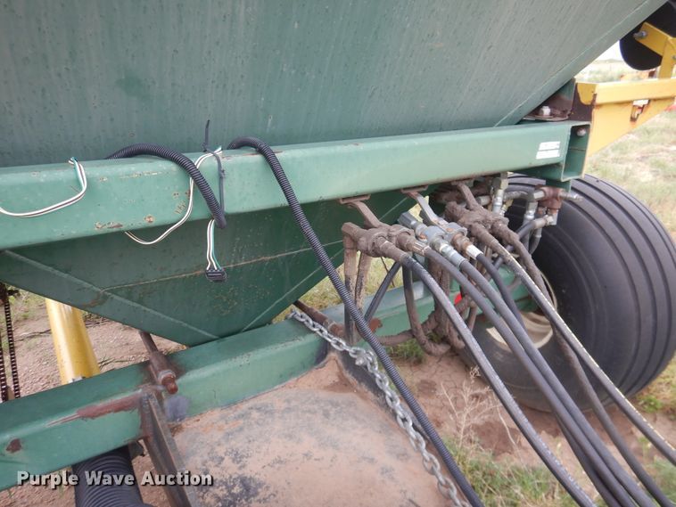 image for item IP9497 New Noble 210  air seeder