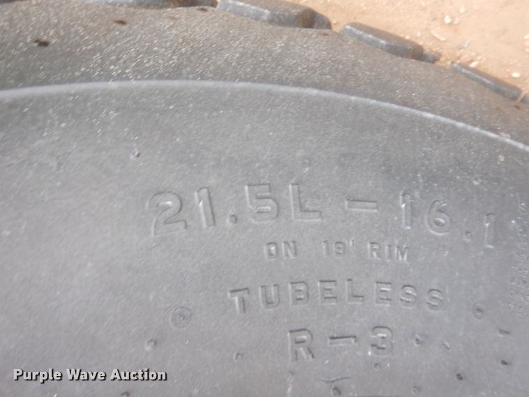 image for item IP9497 New Noble 210  air seeder