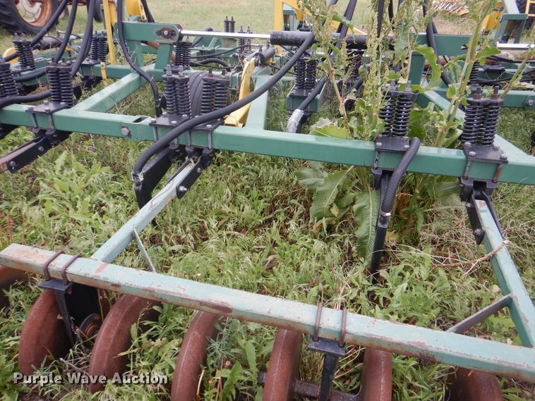 image for item IP9497 New Noble 210  air seeder