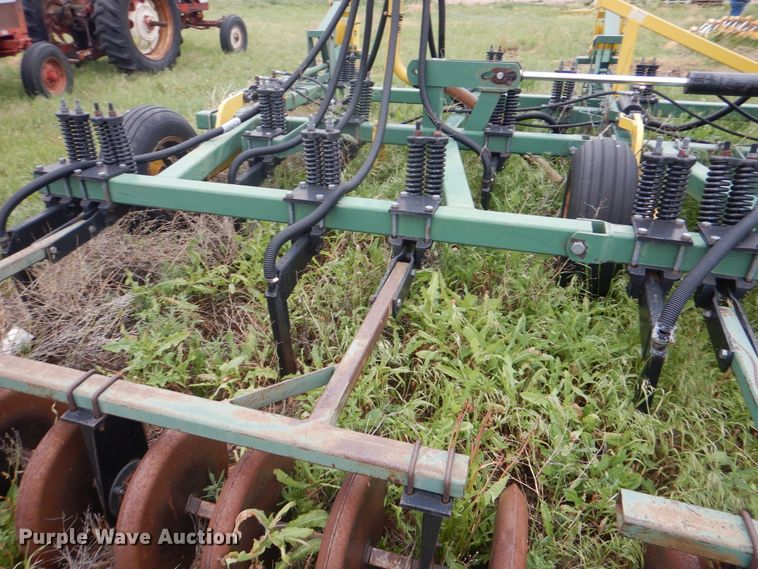 image for item IP9497 New Noble 210  air seeder